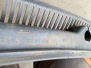 bontott VW POLO IV Levélrács