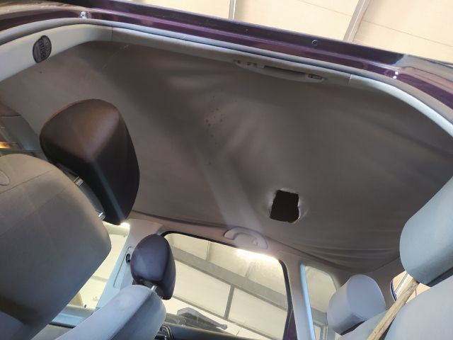 bontott VW POLO IV Motorháztető Nyitó Kar / Gomb