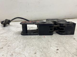 bontott VW POLO IV Motorháztető Zárszerkezet