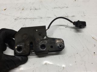 bontott VW POLO IV Motorháztető Zárszerkezet