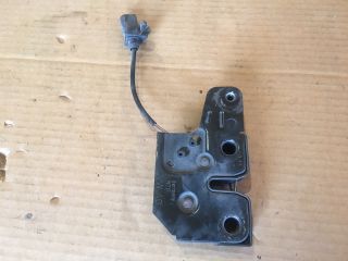 bontott VW POLO IV Motorháztető Zárszerkezet