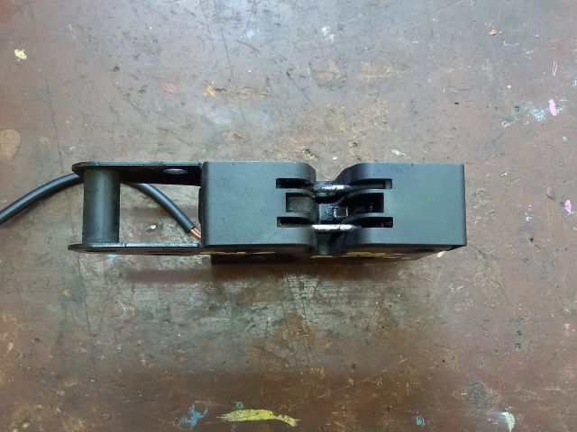 bontott VW POLO IV Motorháztető Zárszerkezet