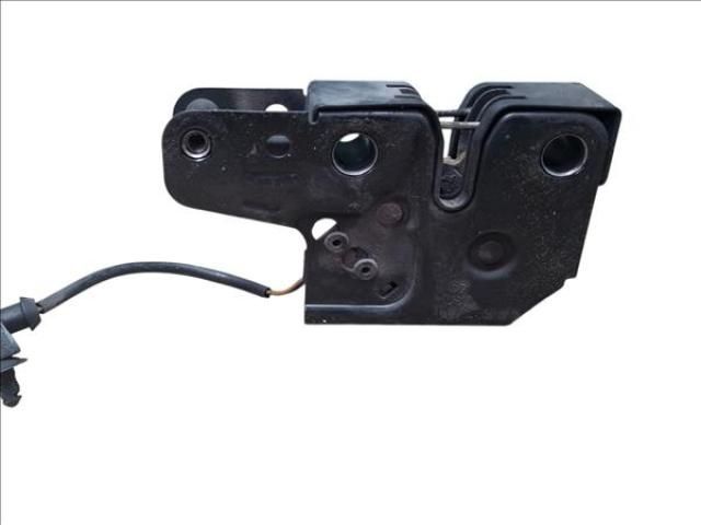 bontott VW POLO IV Motorháztető Zárszerkezet