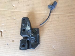 bontott VW POLO IV Motorháztető Zárszerkezet