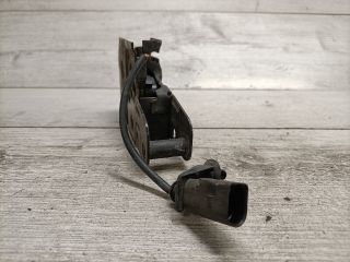 bontott VW POLO IV Motorháztető Zárszerkezet