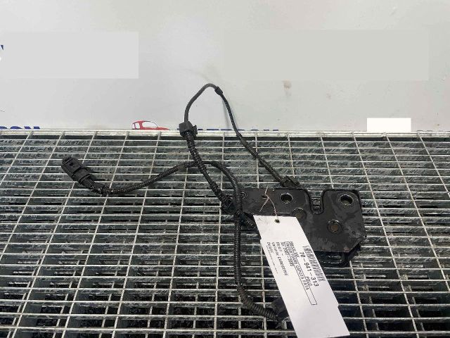 bontott VW POLO IV Motorháztető Zárszerkezet