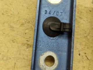 bontott VW POLO IV Motorháztető Zsanér Pár