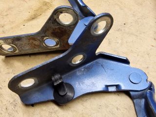 bontott VW POLO IV Motorháztető Zsanér Pár