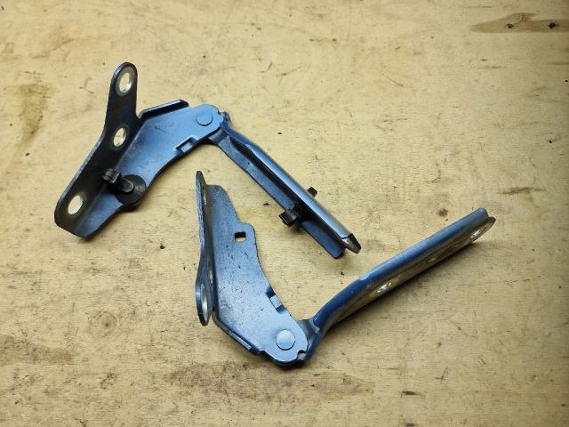 bontott VW POLO IV Motorháztető Zsanér Pár