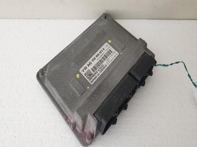 bontott VW POLO IV Motorvezérlő