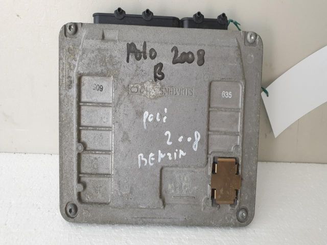 bontott VW POLO IV Motorvezérlő