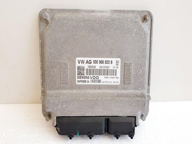 bontott VW POLO IV Motorvezérlő