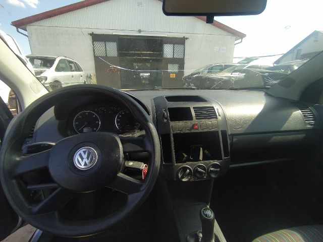 bontott VW POLO IV Padlószőnyeg