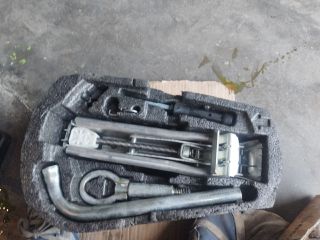 bontott VW POLO IV Pótkerék Szerszámtartó