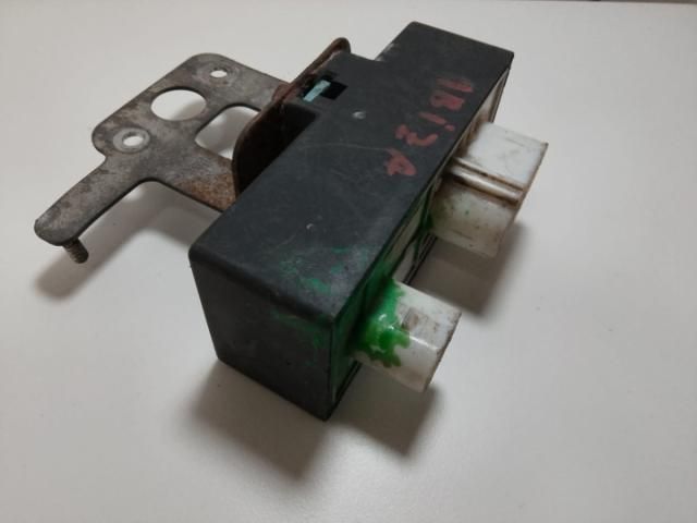 bontott VW POLO IV Relé