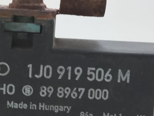 bontott VW POLO IV Relé