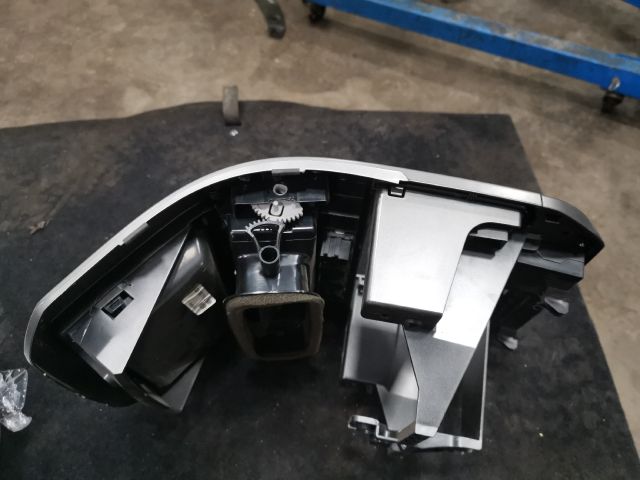 bontott VW POLO IV Szellőző Szett