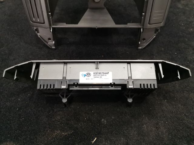 bontott VW POLO IV Szellőző Szett