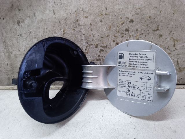 bontott VW POLO IV Tankajtó