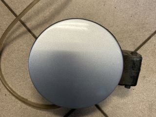 bontott VW POLO IV Tankajtó