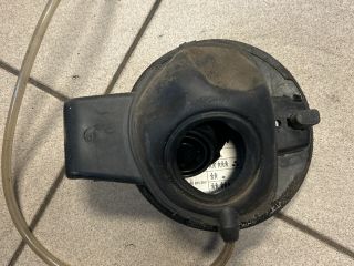 bontott VW POLO IV Tankajtó