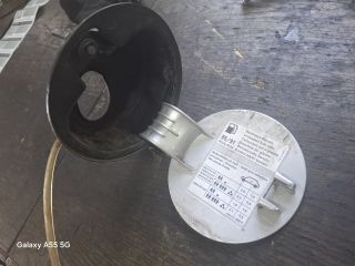 bontott VW POLO IV Tankajtó