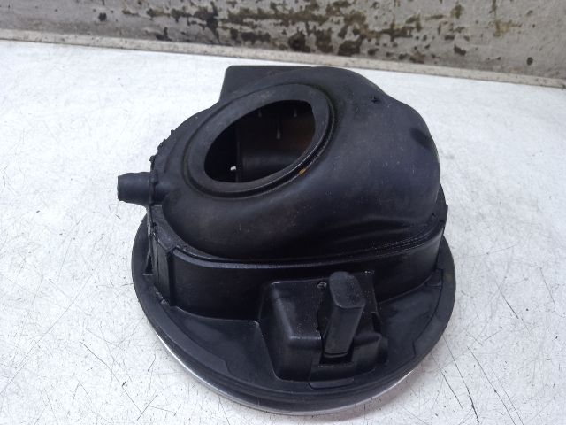 bontott VW POLO IV Tankajtó