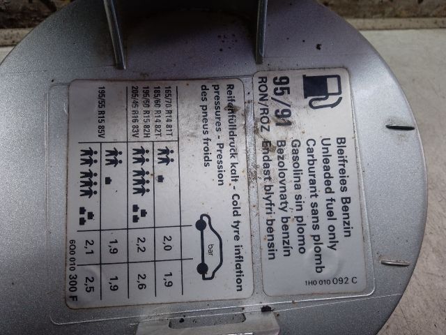 bontott VW POLO IV Tankajtó