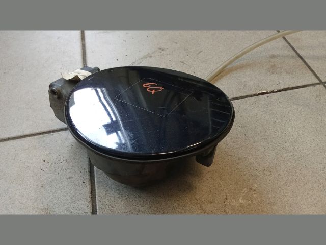 bontott VW POLO IV Tankajtó