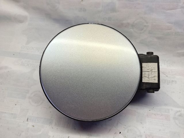 bontott VW POLO IV Tankajtó