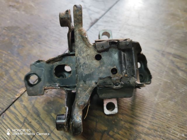 bontott VW POLO IV Tartó Bak