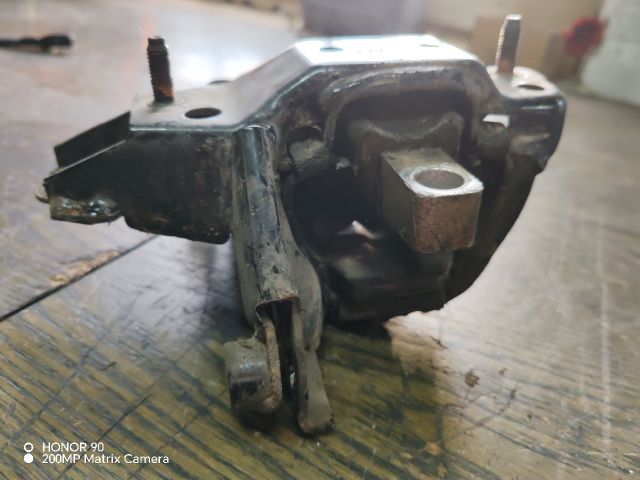 bontott VW POLO IV Tartó Bak