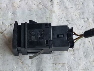 bontott VW POLO IV Vészvillogó Kapcsoló