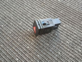 bontott VW POLO IV Vészvillogó Kapcsoló