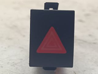 bontott VW POLO IV Vészvillogó Kapcsoló