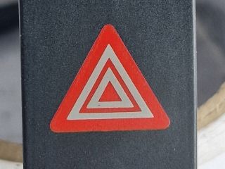 bontott VW POLO IV Vészvillogó Kapcsoló