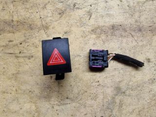 bontott VW POLO IV Vészvillogó Kapcsoló