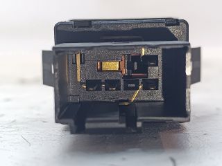 bontott VW POLO IV Vészvillogó Kapcsoló