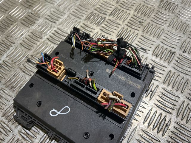 bontott VW POLO V Biztosítéktábla Motortér