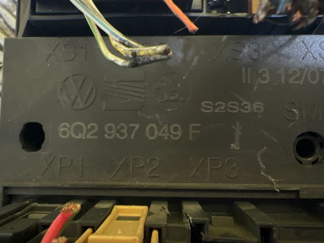 bontott VW POLO V Biztosítéktábla Motortér