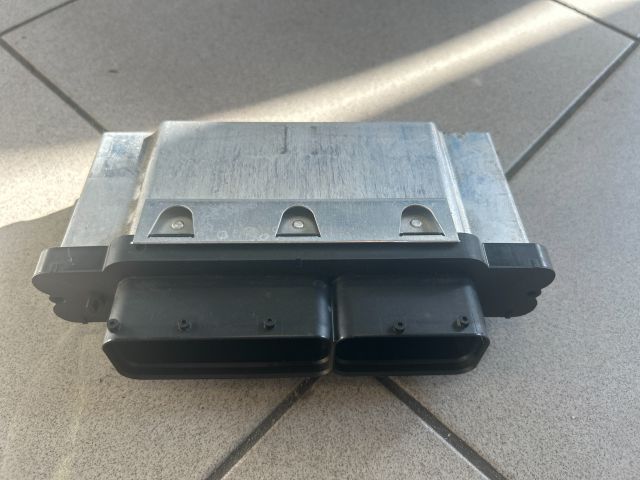 bontott VW POLO V Motorvezérlő