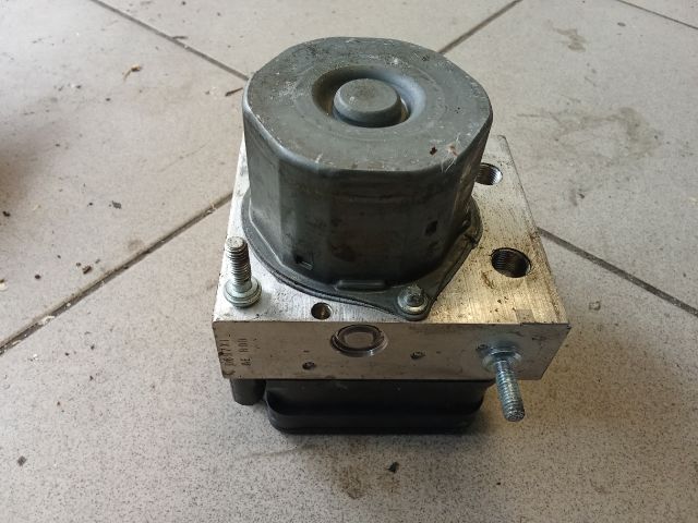 bontott VW POLO V ABS Kocka