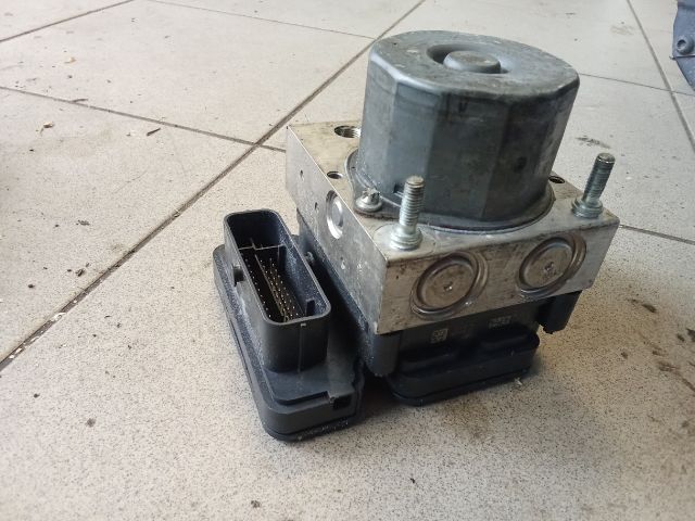 bontott VW POLO V ABS Kocka