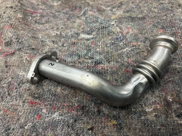 bontott VW POLO V EGR Hűtő Cső