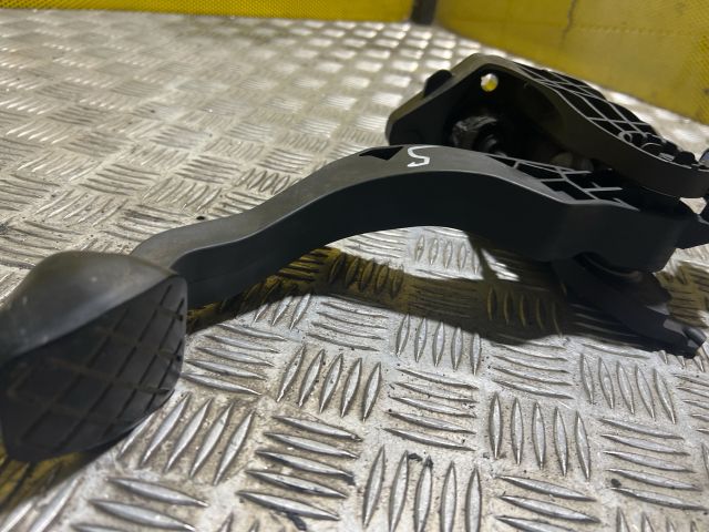 bontott VW POLO V Kuplung Pedál