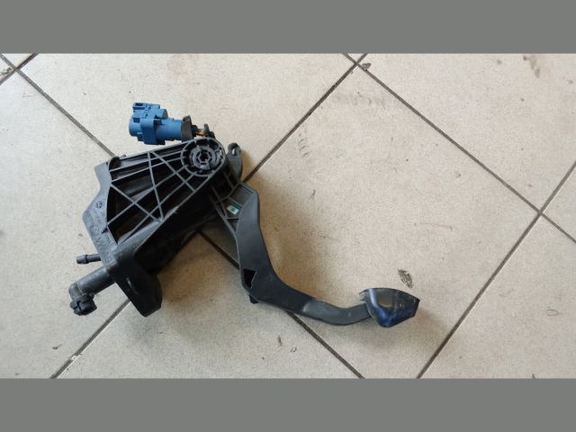 bontott VW POLO V Kuplung Pedál