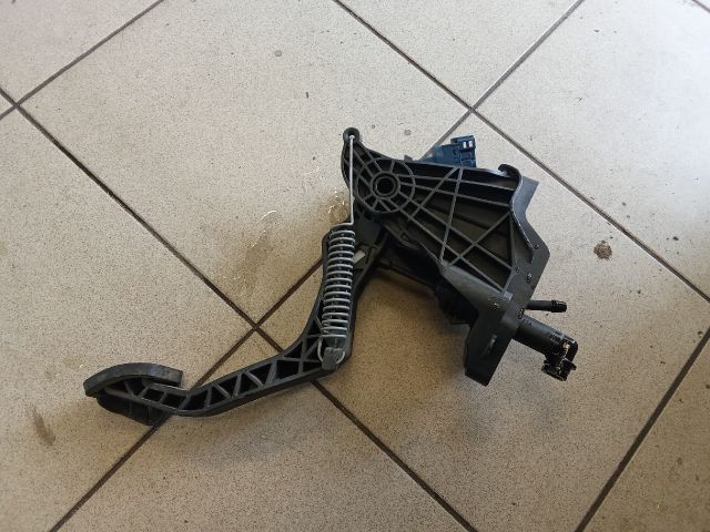 bontott VW POLO V Kuplung Pedál