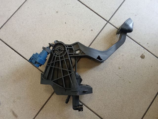 bontott VW POLO V Kuplung Pedál