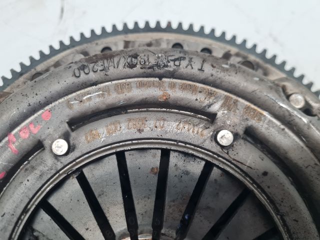 bontott VW POLO V Kuplung Szett Lendkerékkel