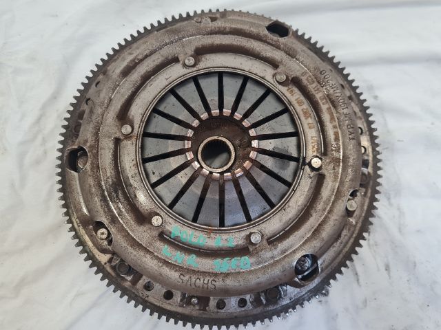 bontott VW POLO V Kuplung Szett Lendkerékkel